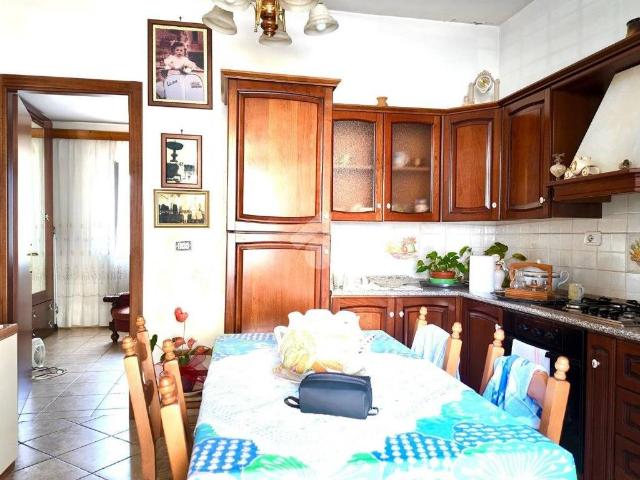 Appartamento in vendita a Villaggio Rinascita, Roma Capitale
