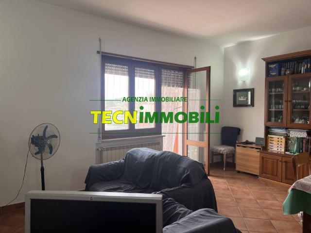 Appartamento in vendita a Villaggio Rinascita, Roma Capitale
