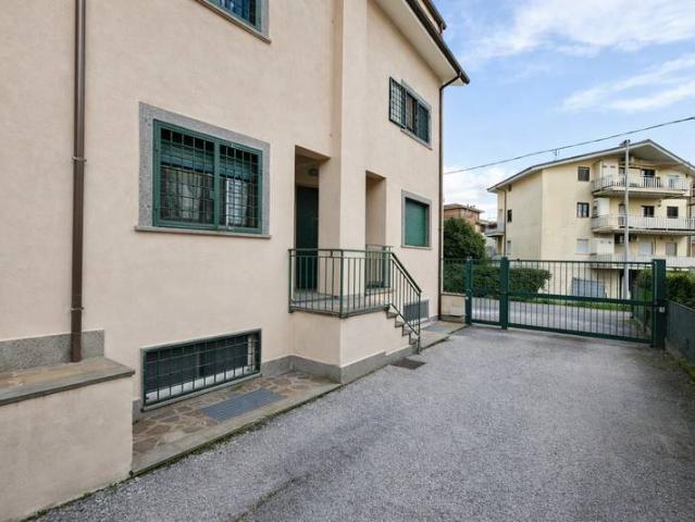 Appartamento in vendita a Villaggio Rinascita, Roma Capitale