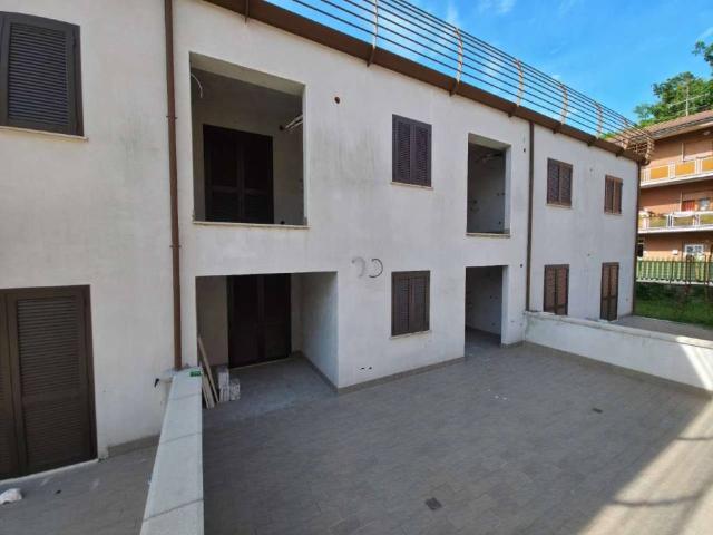 Appartamento in vendita a Villaggio Rinascita, Roma Capitale
