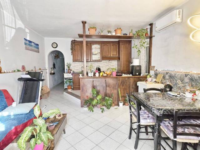 Appartamento in vendita a Villaggio Rinascita, Roma Capitale