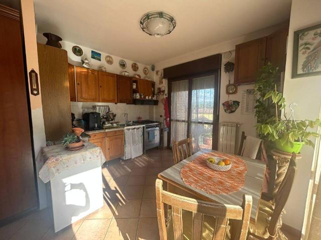 Appartamento in vendita a Villaggio Rinascita, Roma Capitale