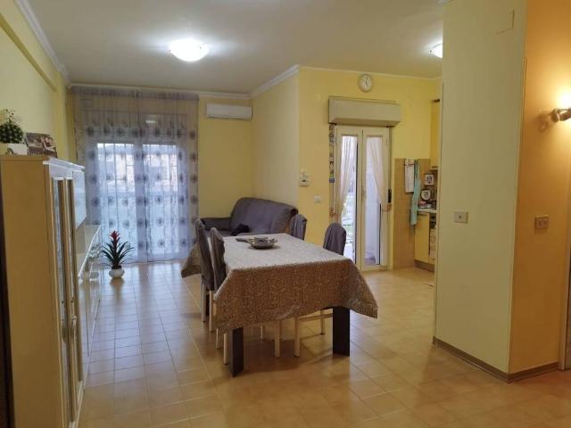 Appartamento in vendita a Villaggio Rinascita, Roma Capitale