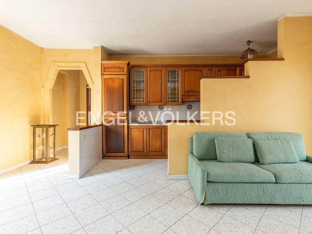 Appartamento in vendita a Villaggio Rinascita, Roma Capitale