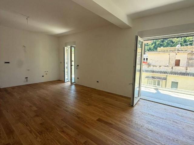 Appartamento in vendita a Villaggio Rinascita, Roma Capitale