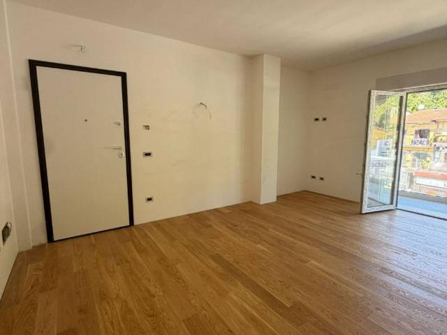 Appartamento in vendita a Villaggio Rinascita, Roma Capitale