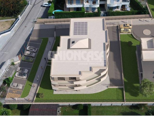 Appartamento in vendita a Valmorea, Lombardia