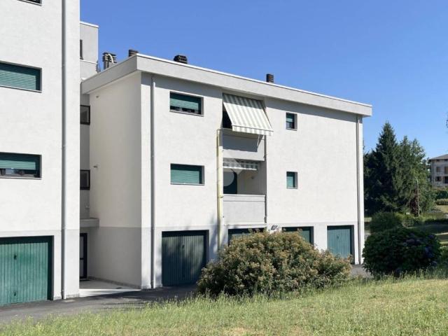 Appartamento in vendita a Valmorea, Lombardia