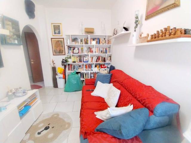Appartamento in vendita a Valmorea, Lombardia