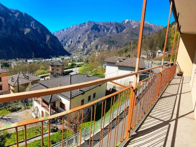 Appartamento in vendita a Comunità Montana della Valle Brembana, Valnegra