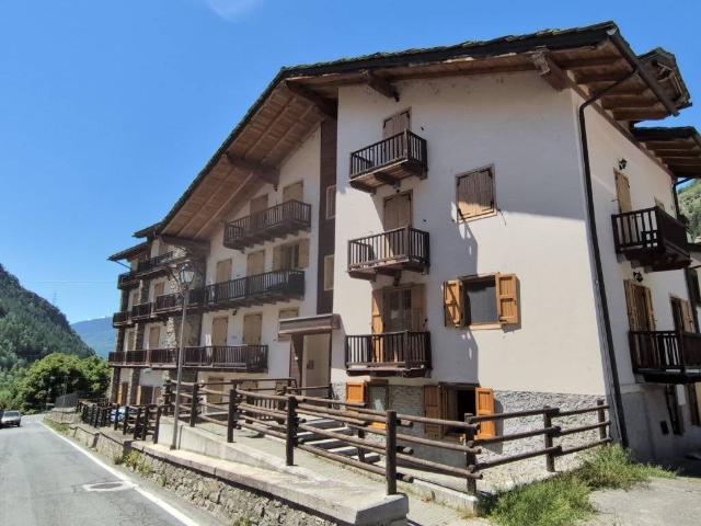 Appartamento in vendita a Valpelline, Aosta