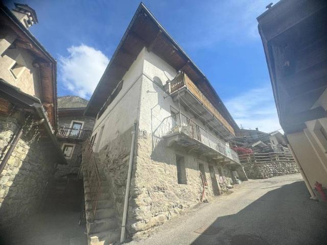 Appartamento in vendita a Valpelline, Aosta