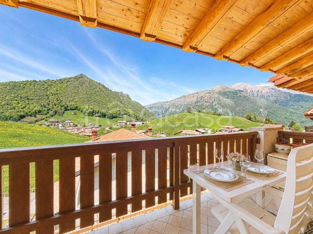Appartamento in vendita a Comunità Montana della Valle Brembana, Serina