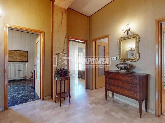 Appartamento in vendita a Unione dei comuni Valli del Reno, Lavino e Samoggia, Reggio Emilia