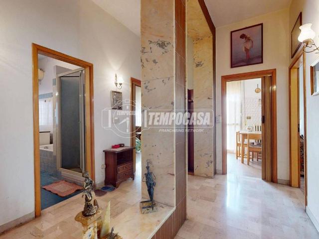 Appartamento in vendita a Unione dei comuni Valli del Reno, Lavino e Samoggia, Reggio Emilia