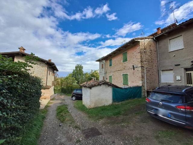 Appartamento in vendita a Unione dei comuni Valli del Reno, Lavino e Samoggia, Reggio Emilia