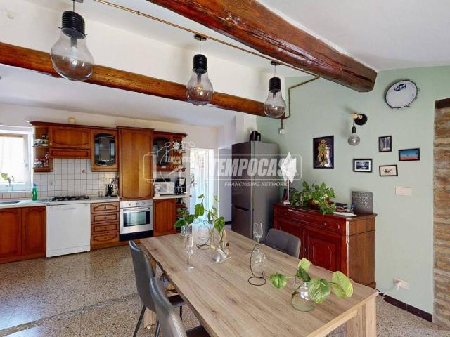 Appartamento in vendita a Unione dei comuni Valli del Reno, Lavino e Samoggia, Reggio Emilia