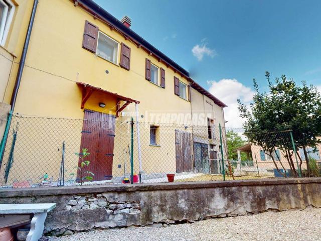 Appartamento in vendita a Unione dei comuni Valli del Reno, Lavino e Samoggia, Reggio Emilia