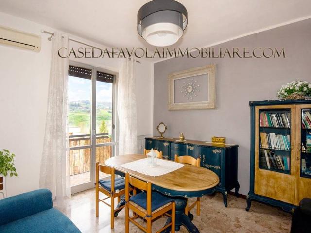 Appartamento in vendita a Unione dei comuni Valli del Reno, Lavino e Samoggia, Reggio Emilia