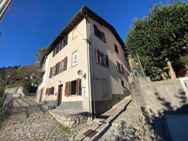 Appartamento in vendita a Albogasio, Valsolda