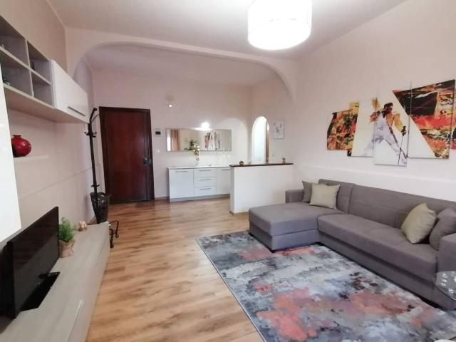 Appartamento in vendita a Valverde, Sicilia