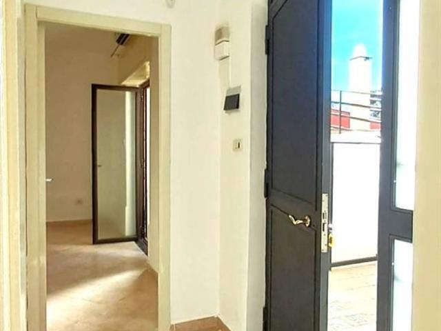 Appartamento in vendita a Valverde, Sicilia