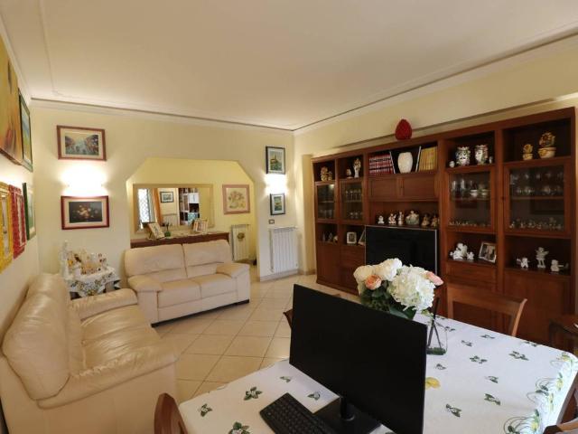 Appartamento in vendita a Maugeri, Valverde