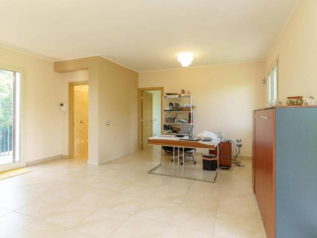 Appartamento in vendita a Valverde, Sicilia