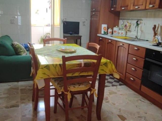 Appartamento in vendita a Valverde, Sicilia