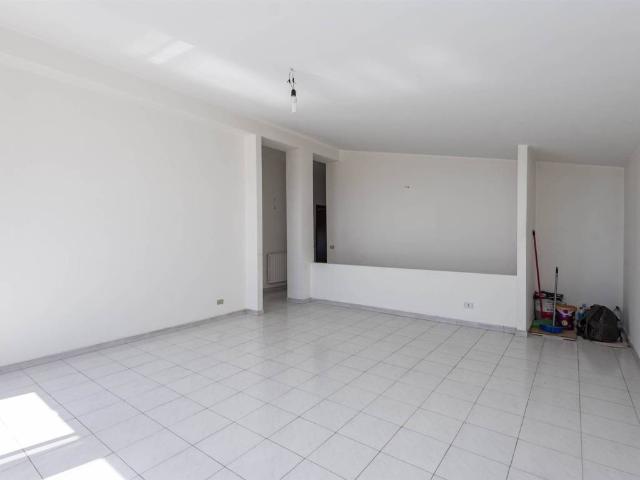 Appartamento in vendita a Valverde, Sicilia