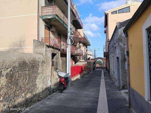 Appartamento in vendita a Valverde, Sicilia