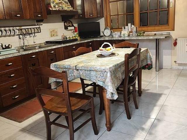 Appartamento in vendita a Valverde, Sicilia