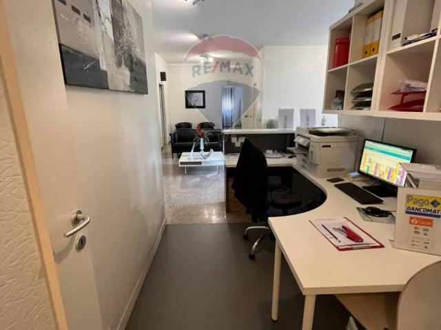 Appartamento in vendita a Vanzaghello, Lombardia