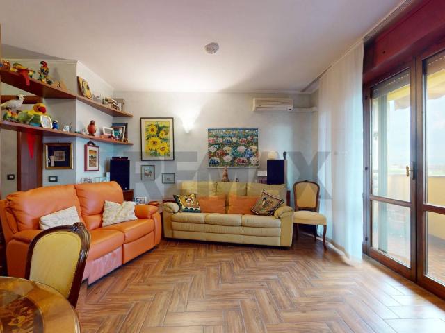 Appartamento in vendita a Vanzago, Milano