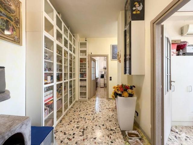Appartamento in vendita a Vanzago, Lombardia