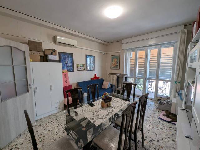 Appartamento in vendita a Vanzago, Lombardia