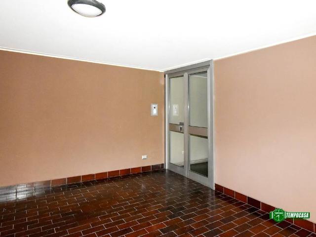 Appartamento in vendita a Vanzago, Milano