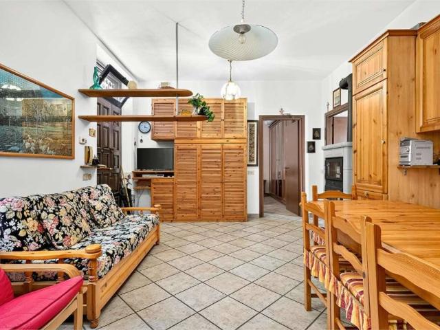 Appartamento in vendita a Vanzago, Milano