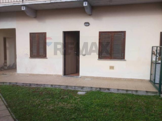 Appartamento in vendita a Varallo Pombia, Novara