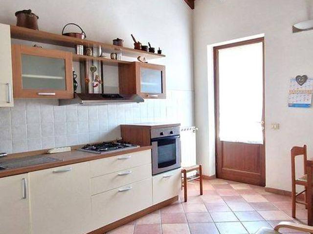 Appartamento in vendita a Varallo Pombia, Novara