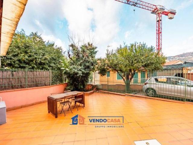Appartamento in vendita a Varazze, Liguria