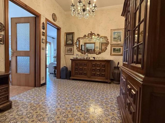 Appartamento in vendita a Parasio, Varazze