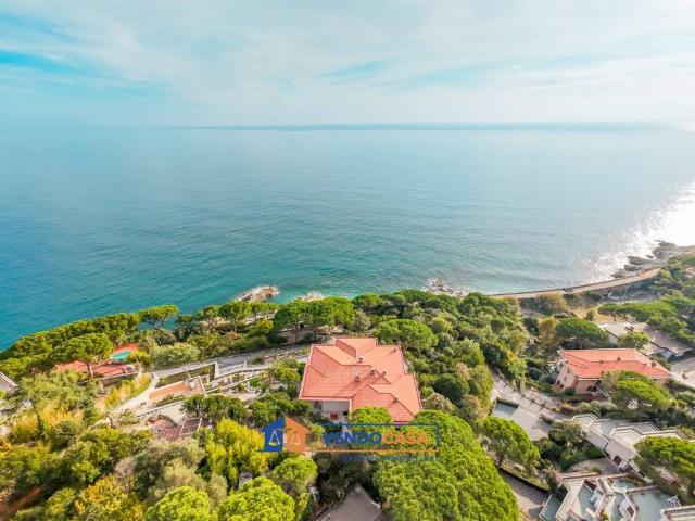 Appartamento in vendita a Varazze, Liguria
