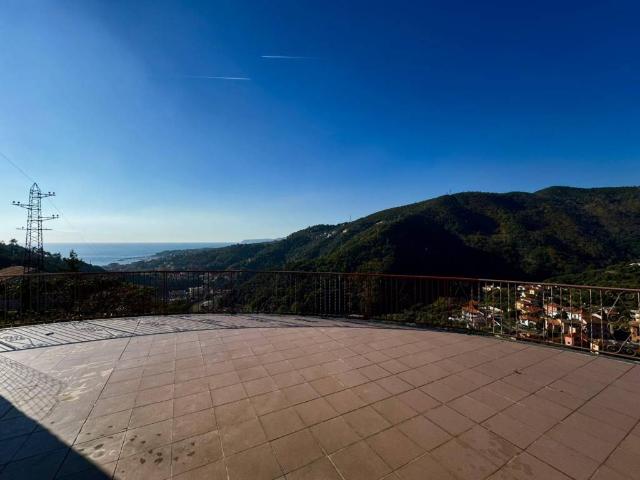 Appartamento in vendita a Casanova, Varazze