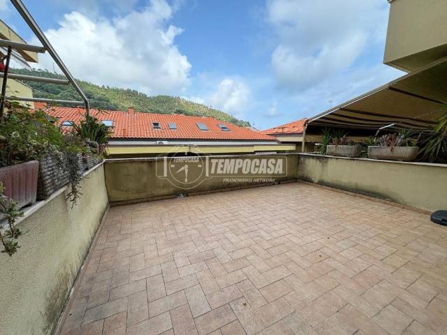 Appartamento in vendita a Parasio, Varazze