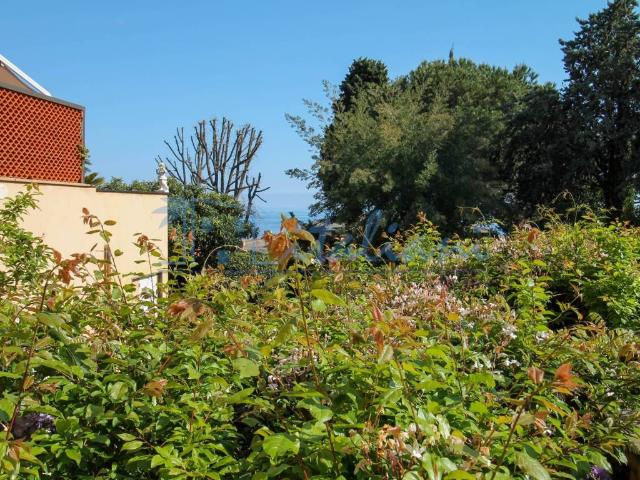 Appartamento in vendita a Invrea, Varazze