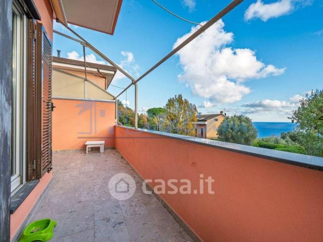 Appartamento in vendita a Invrea, Varazze