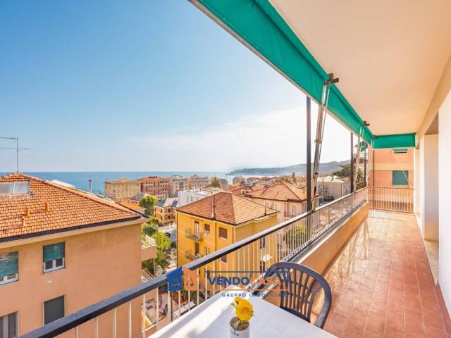 Appartamento in vendita a Varazze, Liguria