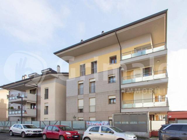 Appartamento in vendita a Valera, Varedo