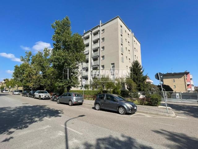 Appartamento in vendita a Valera, Varedo